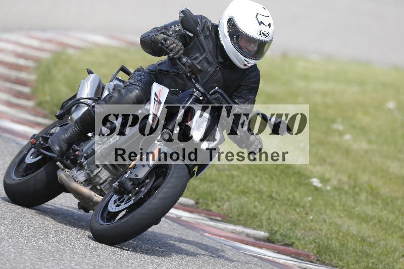 Archiv-2025/09 22.04.2025 Cornu Master School ADR/gruen-vert/9